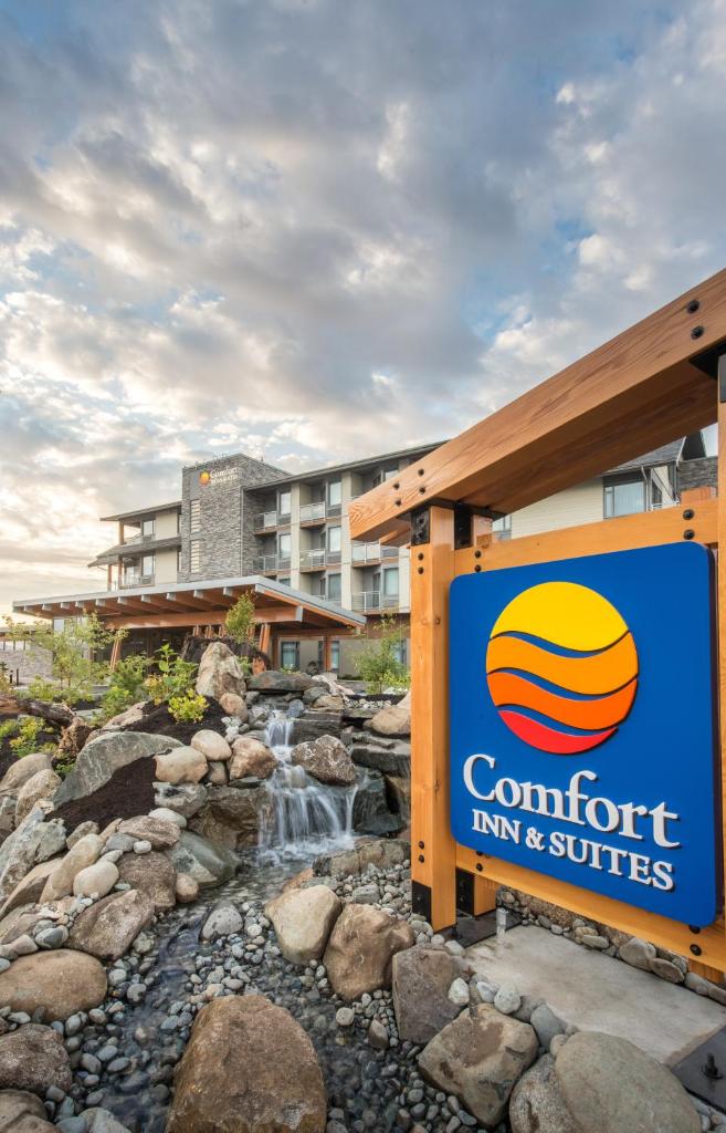 Comfort Inn & Suites (Campbell River) 