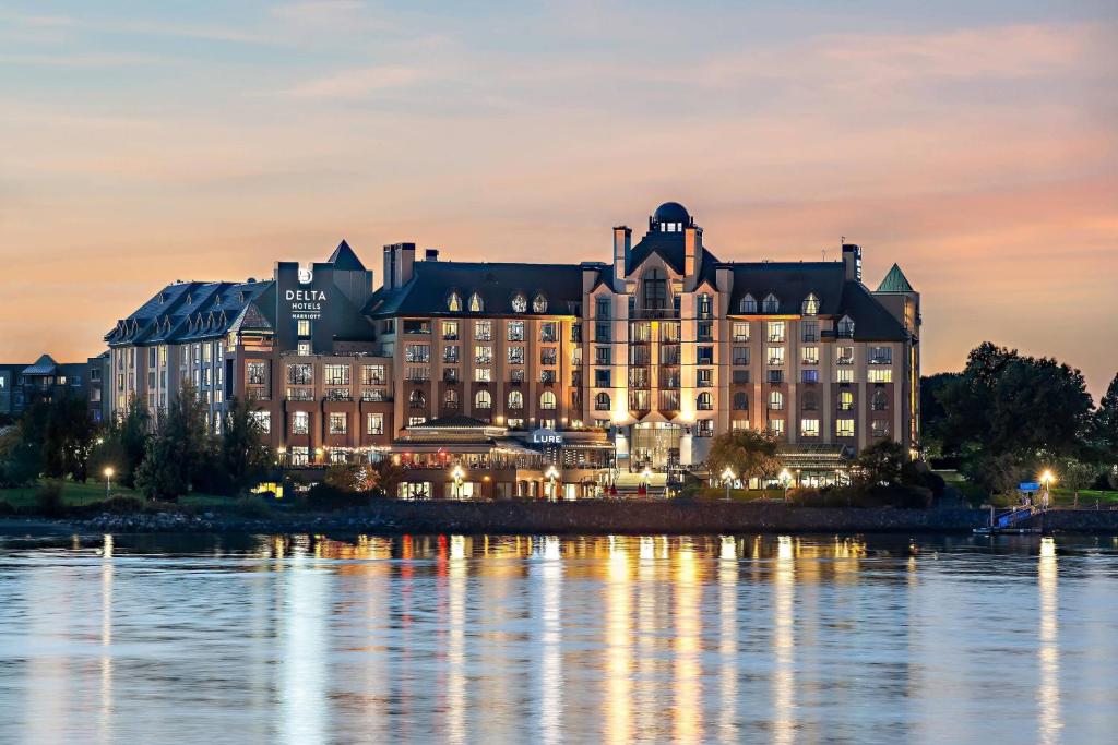 Delta Hotels by Marriott Victoria Ocean Pointe Resort