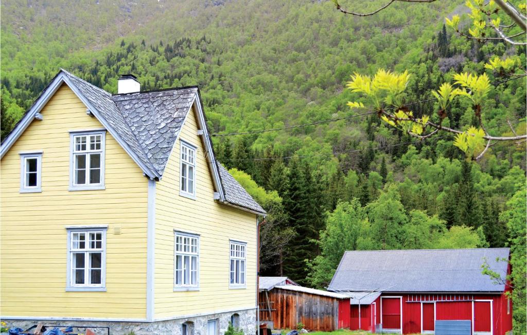 4 Bedroom Nice Home In Eidfjord